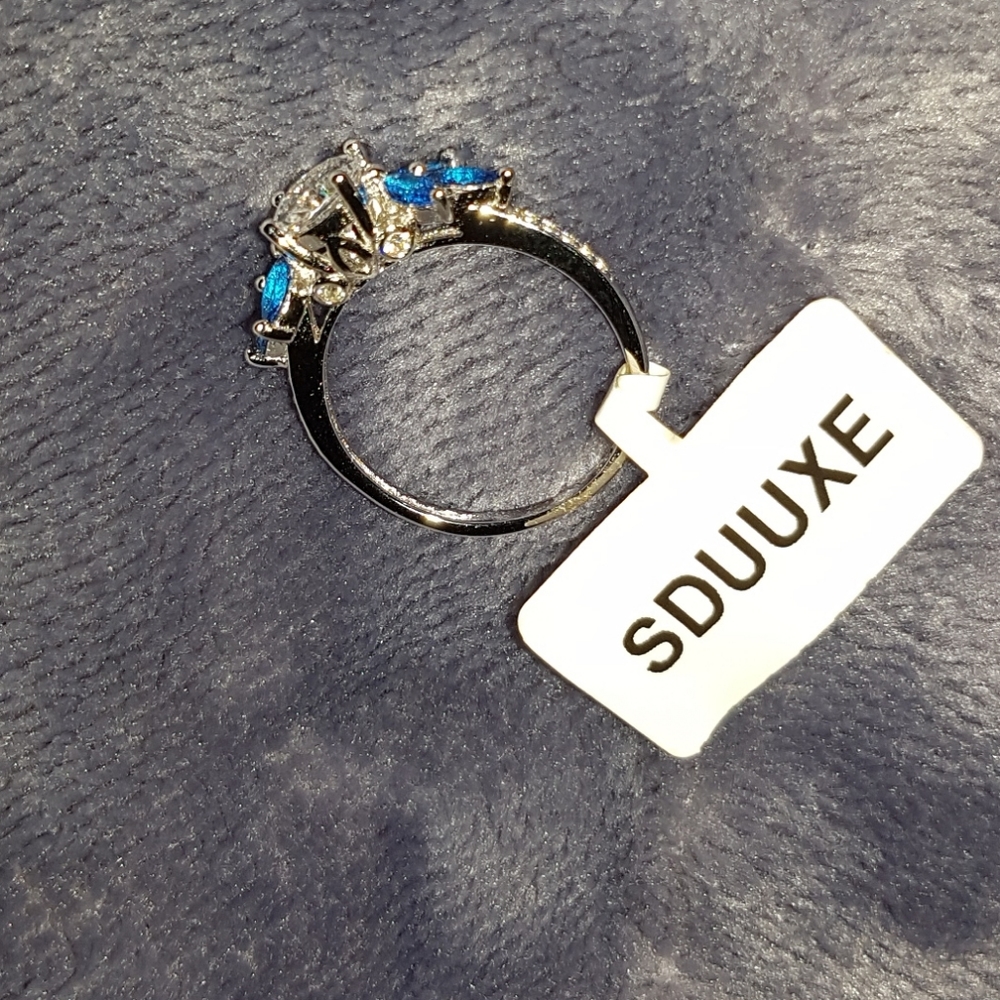 Charmed Aroma Ring - Picture 5 of 6